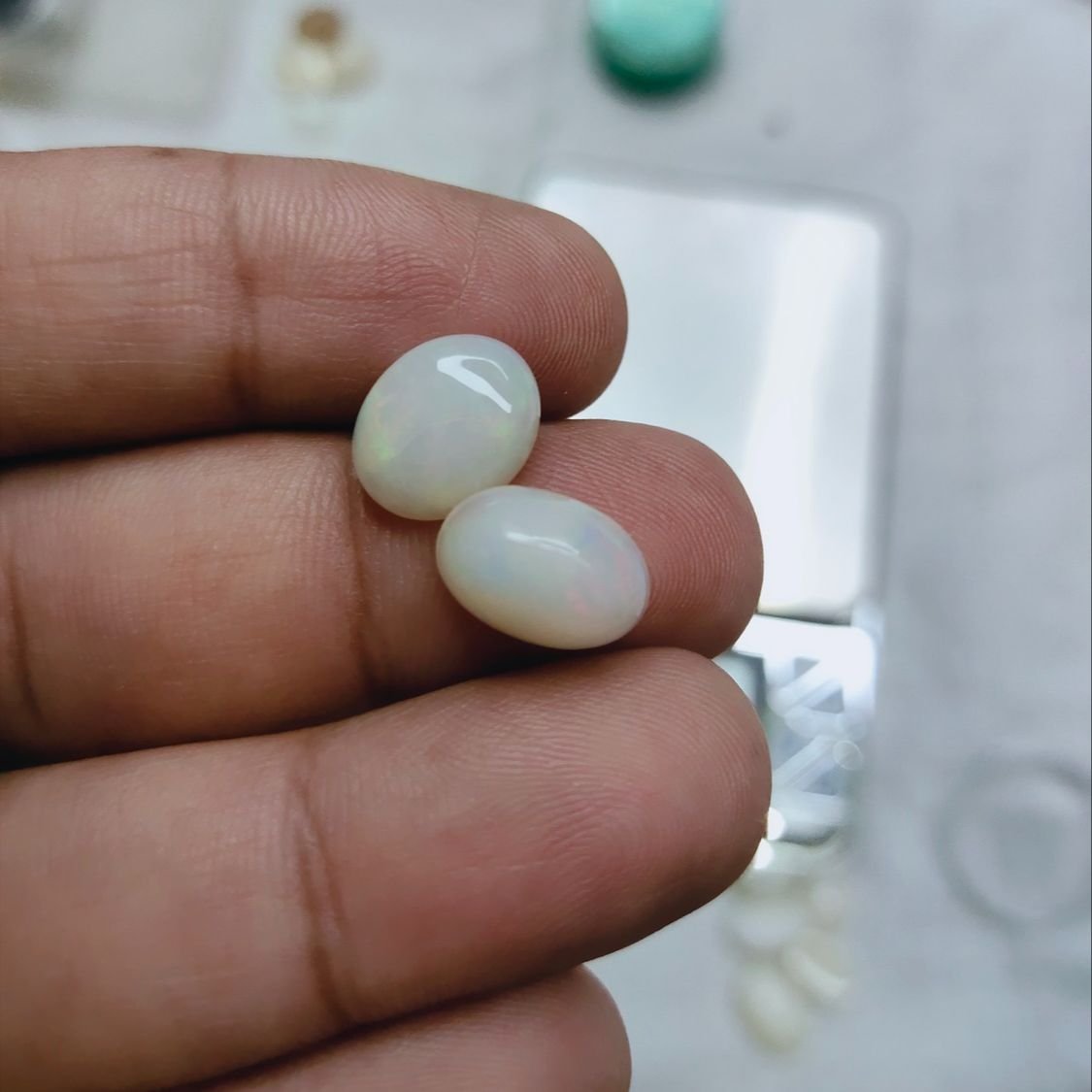 Original Natural White Ethiopian Opal ( سفید اوپل)