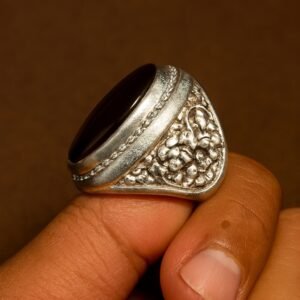 Real Yemeni Aqeeq Ring Natural Black & Deep Red Agate