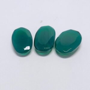 Emerald (Panna) 18.5 CRT ± 1 CRT Gemstone For Men &