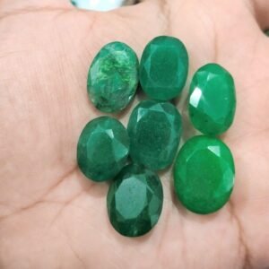 Natural Emerald Stone (Zamrud) Gem Stone 17.0 CRT ± 1