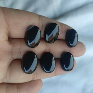 BLACK HAQEEQ STONE 100% NATURAL 12 CRT
