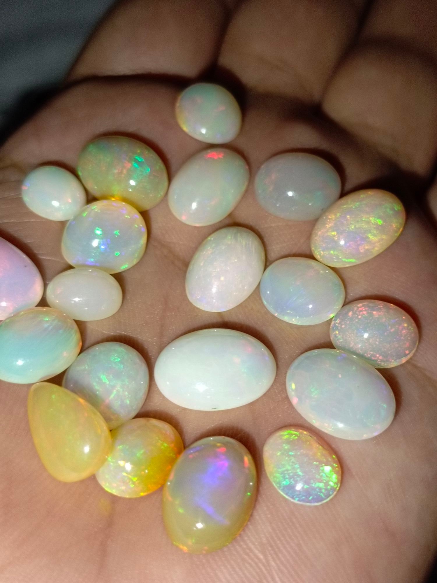 Ethiopian White Water Opal Gemstone ≈2.0g Medium Size