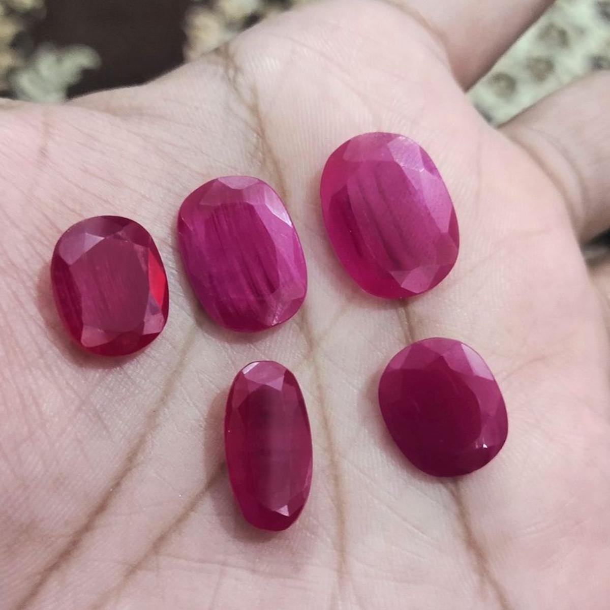 100% Netural Original Ruby Yaqoot Stone 10.0 CRT ± 1
