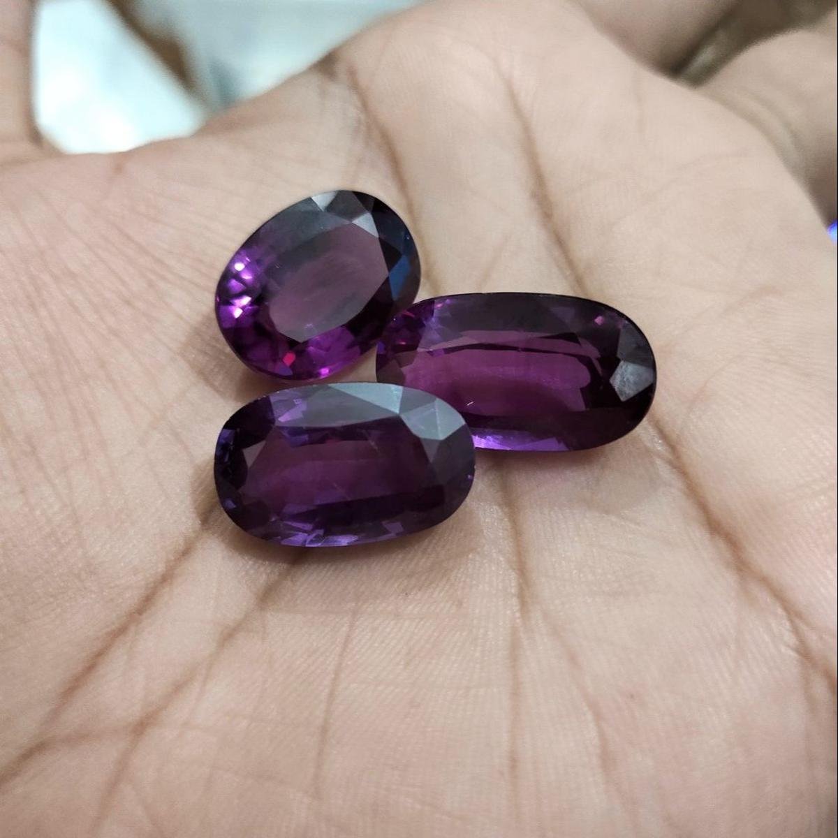 Dark Purple Amethyst (Alexandrite) Stone Gemstone 20.0