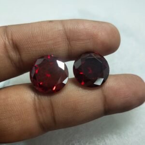 Original Zircon Red Color Diamond Cutting 21.50 CRT