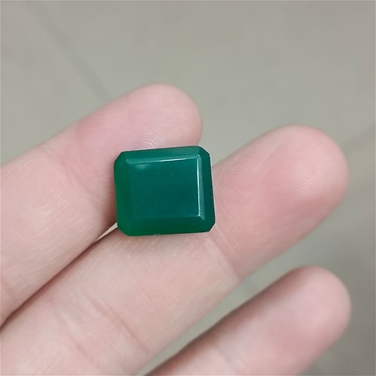 Onyx Stone 12.30 CRT