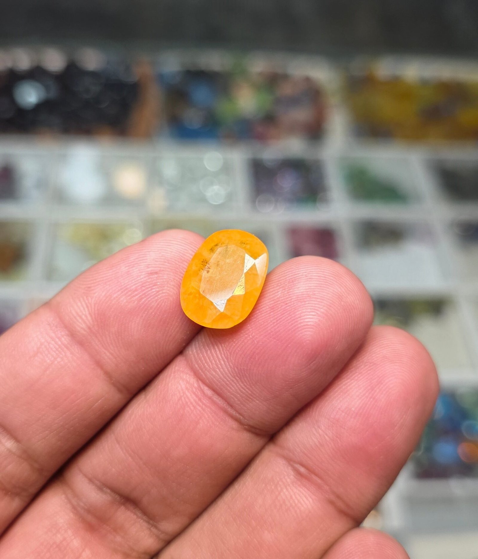 Premium Quality Indian Pukhraj Stone (Yellow Sapphire) Natural 14.85 CRT - Image 4