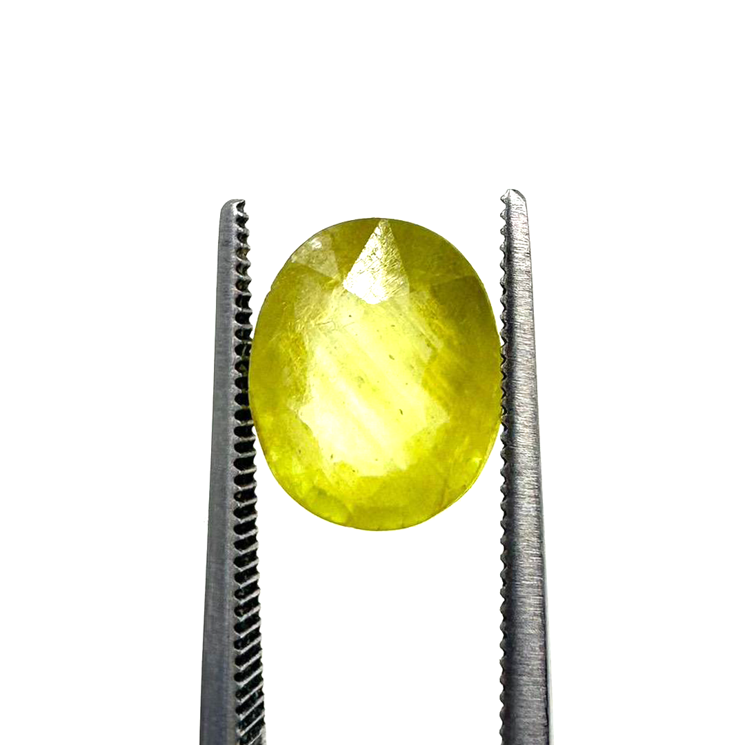 Natural Yellow Sapphire (Pukhraj) 4.25 Carat Round Loose Stone